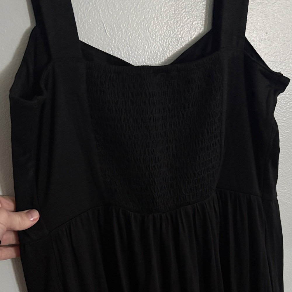 Chic Black Maxi Dress - Picture 6 of 8